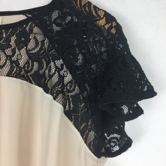 Firm Maeve Anthro Short Sleeve Lace Detail Blouse - Picture 3 of 5